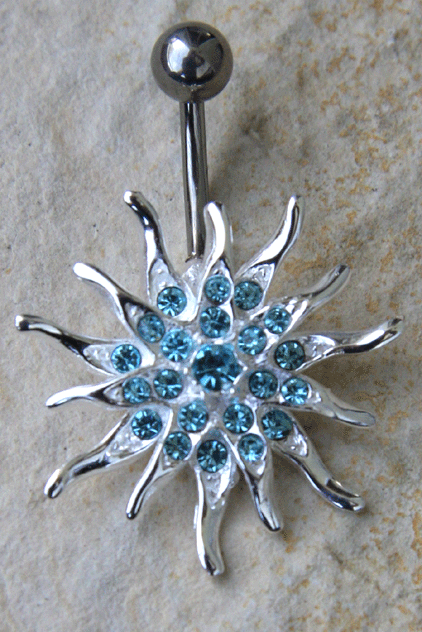 Bauchnabel Piercing plo