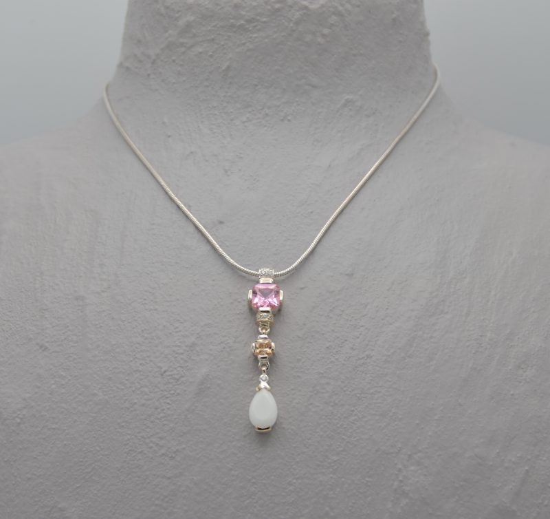 Rosa Zirkonia Anhänger Schlangenkette Collier Kette