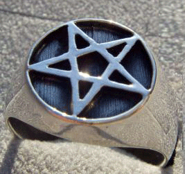 Breiter Pentagramm Ring