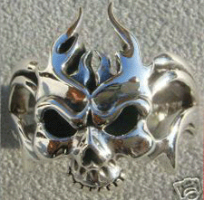 Totenkopf SKULL Ring Flammen